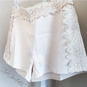 Sweet Journey Chic Cream Lace Accent High Waist Shorts Size S